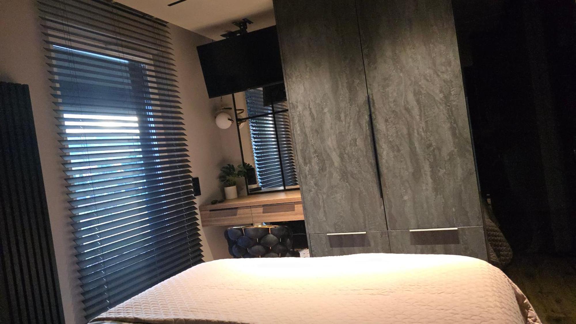Apartament Dark Prestige New ! - Dostep 24H, Projektor , Garaz Podziemny , Klimatyzacja , Duzy Taras Kielce Buitenkant foto