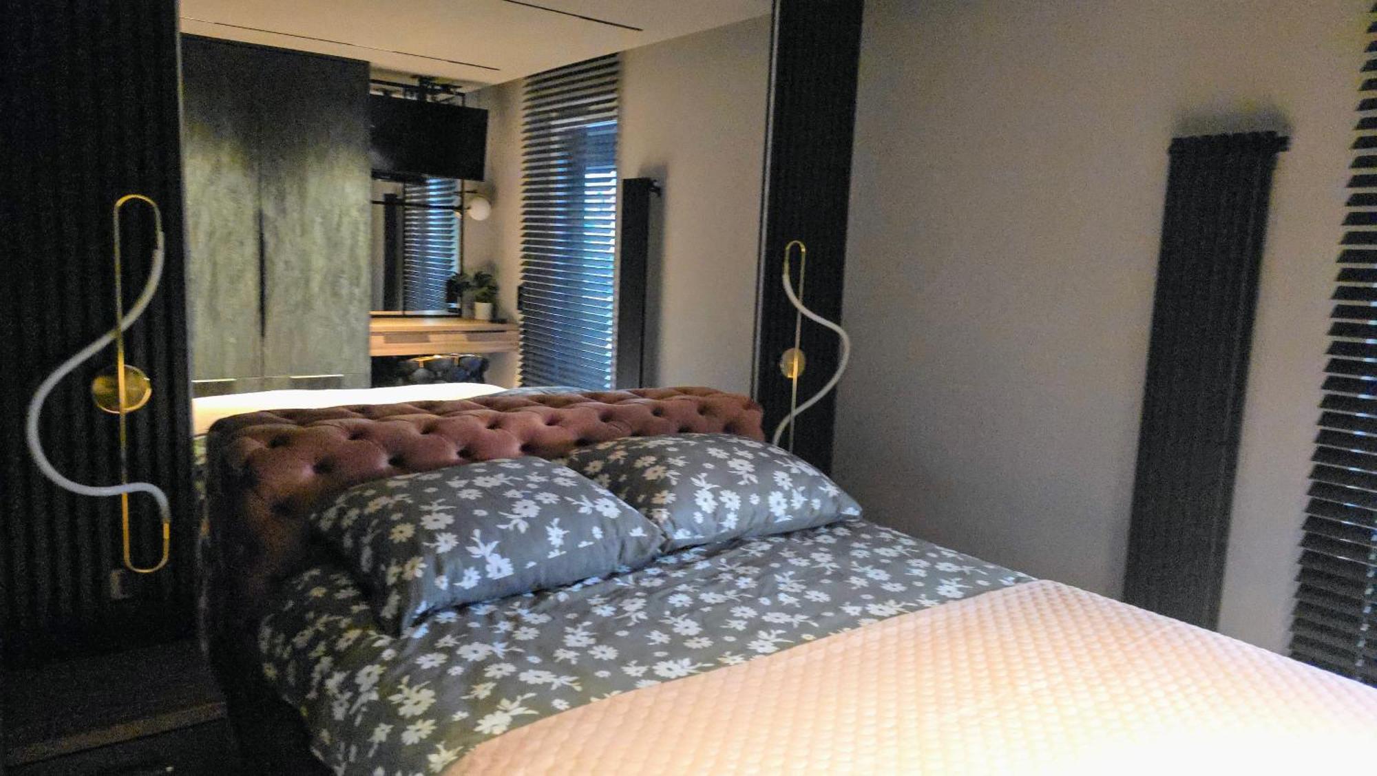 Apartament Dark Prestige New ! - Dostep 24H, Projektor , Garaz Podziemny , Klimatyzacja , Duzy Taras Kielce Buitenkant foto