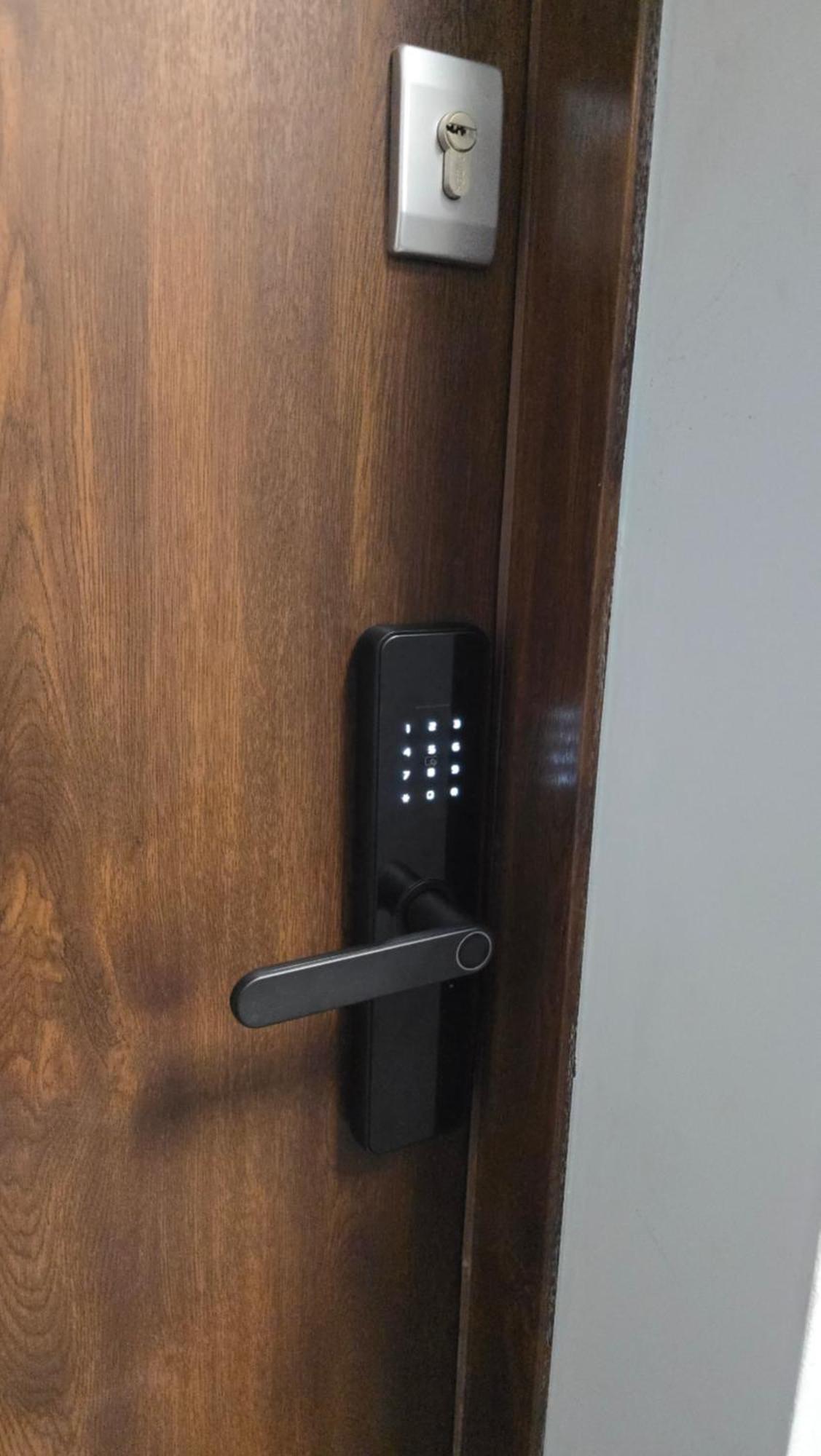 Apartament Dark Prestige New ! - Dostep 24H, Projektor , Garaz Podziemny , Klimatyzacja , Duzy Taras Kielce Buitenkant foto