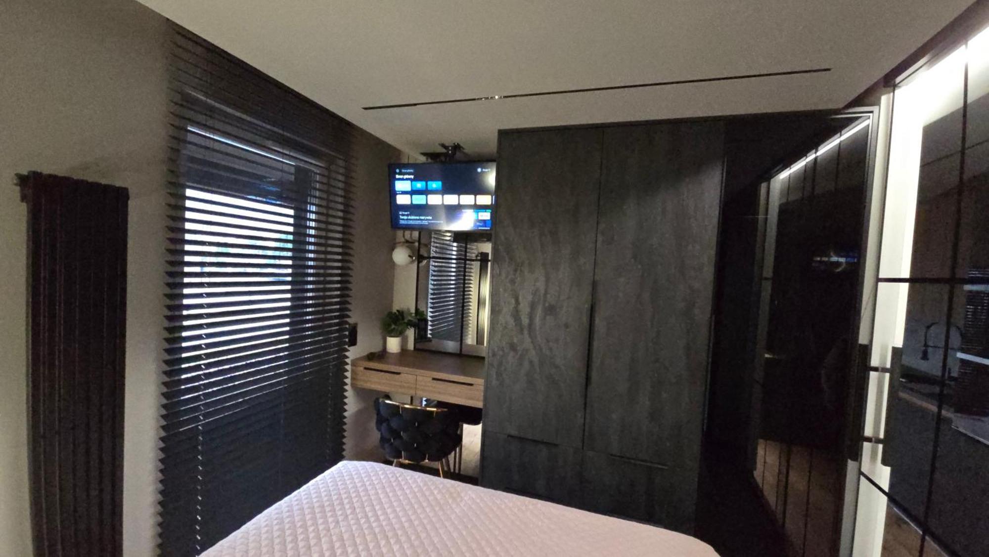 Apartament Dark Prestige New ! - Dostep 24H, Projektor , Garaz Podziemny , Klimatyzacja , Duzy Taras Kielce Buitenkant foto